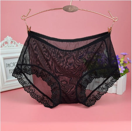 Seamless women's briefs