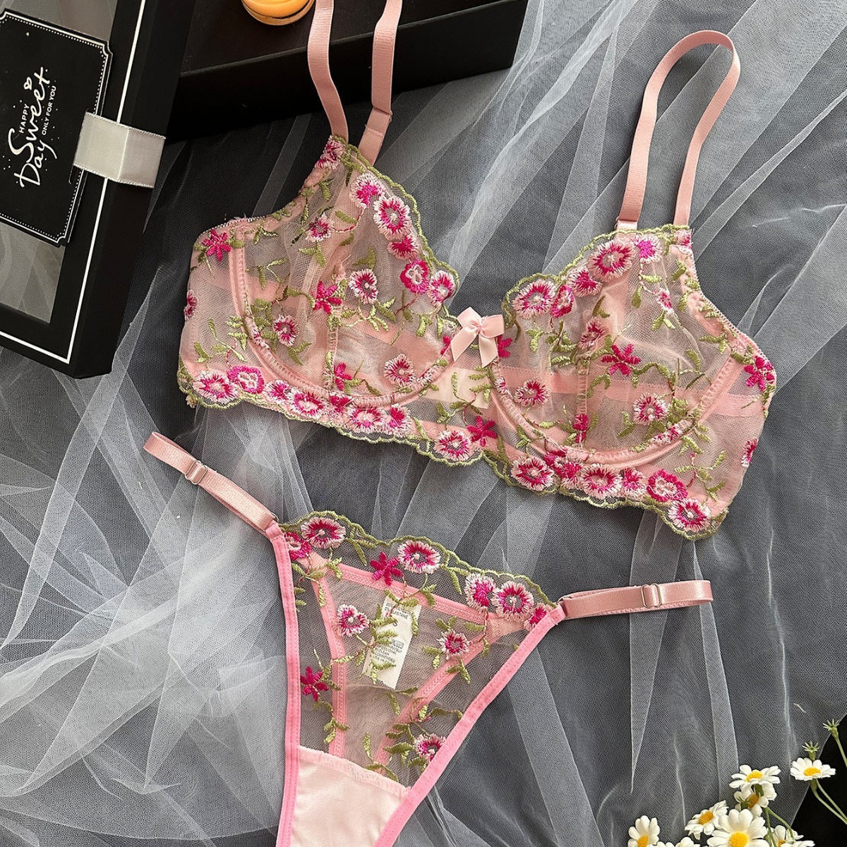 Women's Fashionable Printed Embroidered See-through Underwear Suit