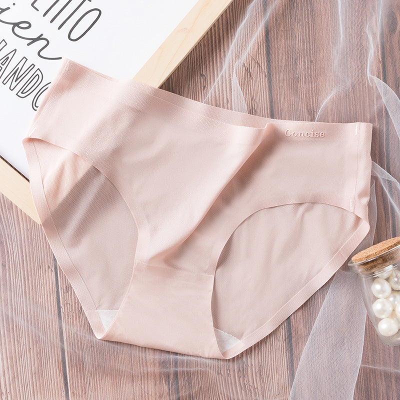 Ultra-Thin Ice Silk Underwear Ladies Low-Waist Seamless One Piece Breathable Large Size Cotton Antibacterial Crotch Girls Briefs