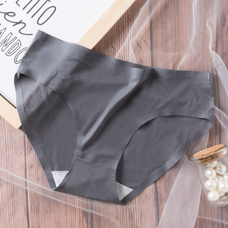Ultra-Thin Ice Silk Underwear Ladies Low-Waist Seamless One Piece Breathable Large Size Cotton Antibacterial Crotch Girls Briefs