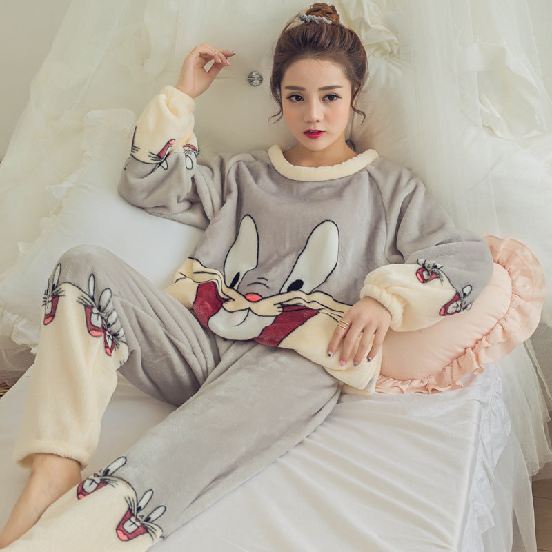Pajama donne con velvet di corallo in inverno