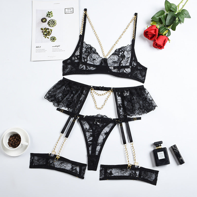 Intricate Craft Metal Chain Lace Embroidered Lace Underwear Set