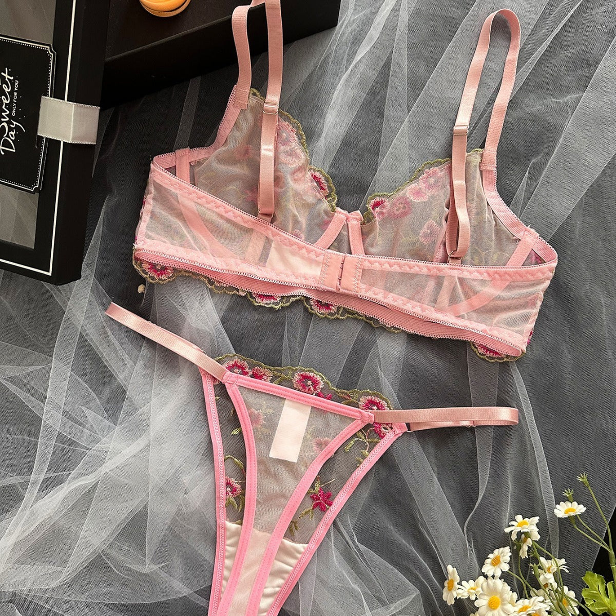 Women's Fashionable Printed Embroidered See-through Underwear Suit